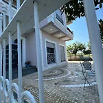 Сasa de vacaciones Luiss Panorama Durrës
