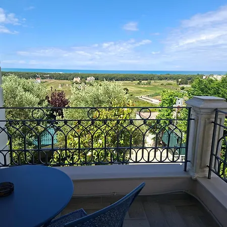 Luiss Panorama Дуррес